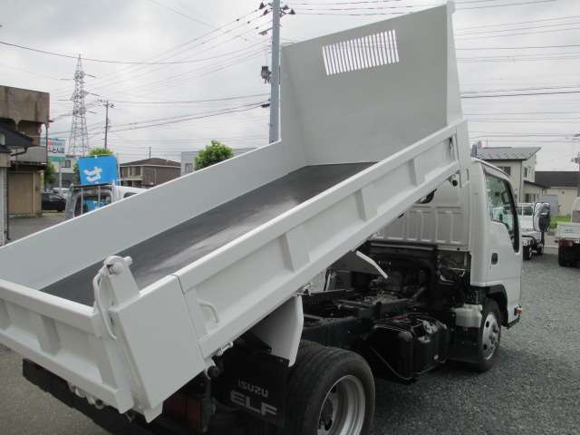 Isuzu Elf 5