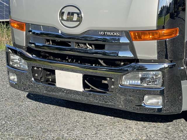 UD Trucks Condor 8