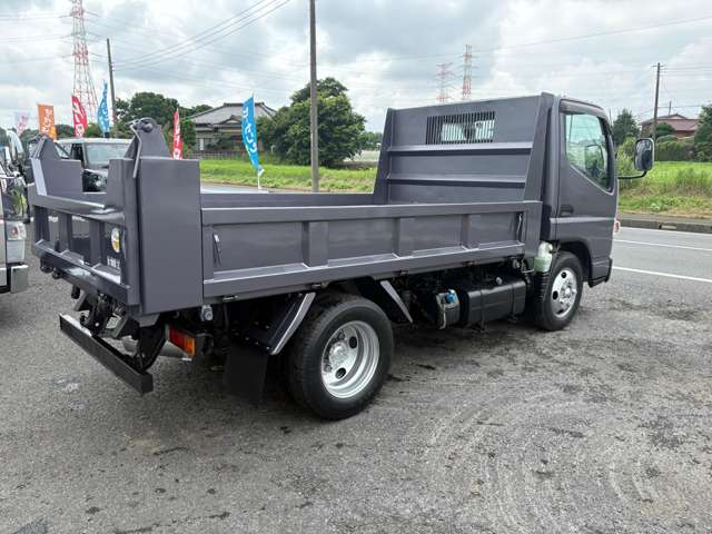Mitsubishi Fuso Canter 8