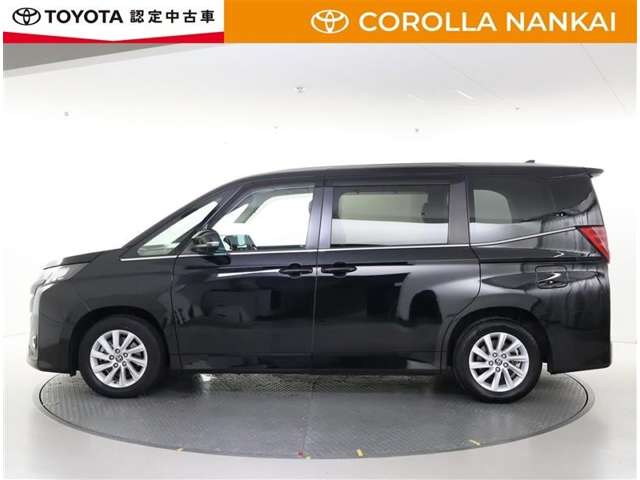 Toyota Noah 5