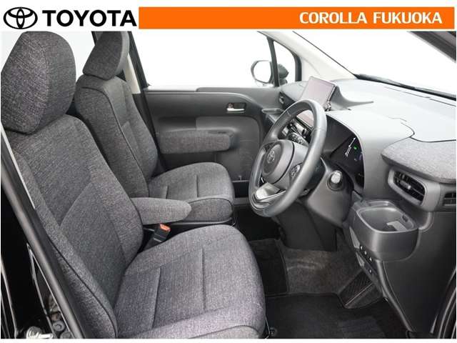 Toyota Sienta 11