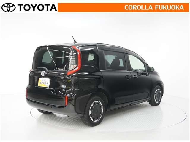 Toyota Sienta 8