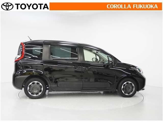 Toyota Sienta 9