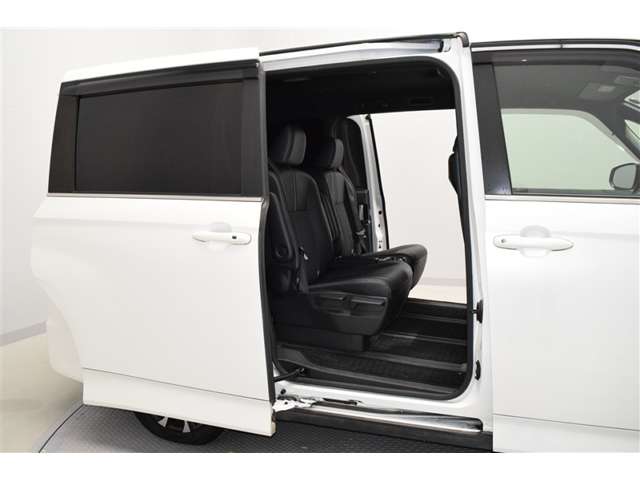 Toyota Noah 10