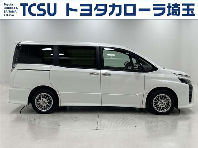 Toyota Voxy 10