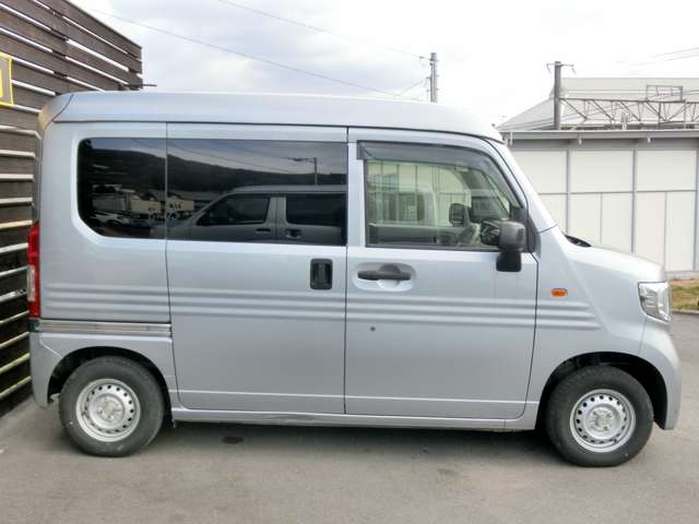 Honda N-VAN 8