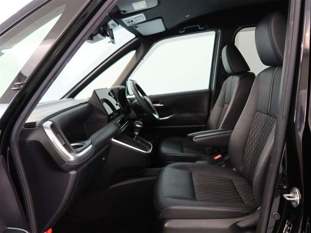 Toyota Noah 11