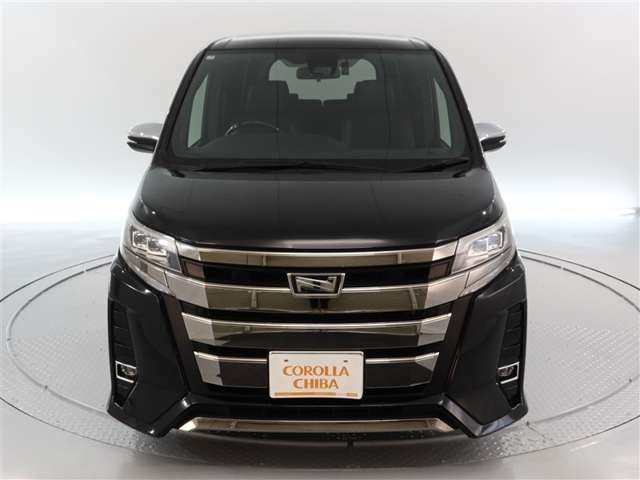 Toyota Noah 2
