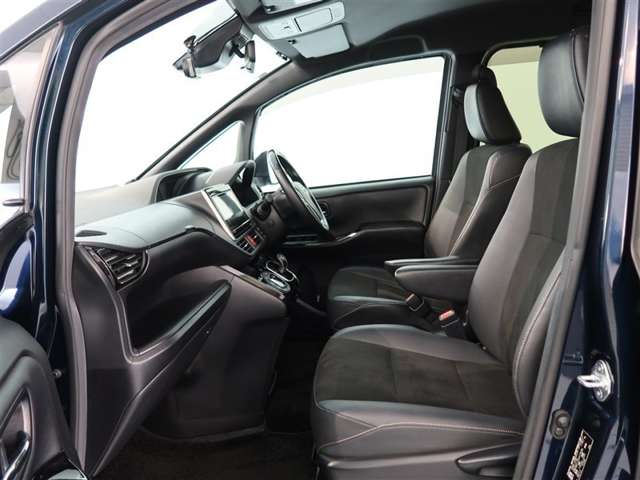 Toyota Noah 11