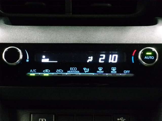 Toyota Yaris Cross 8