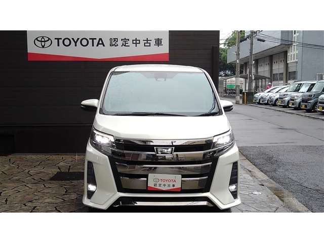 Toyota Noah 4