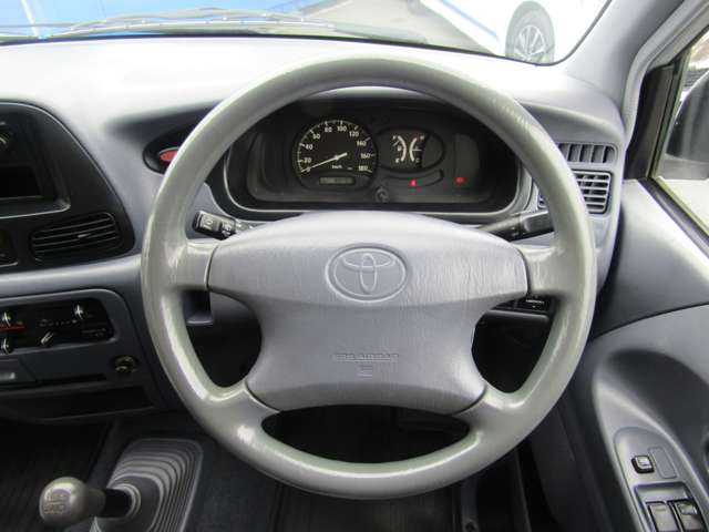 Toyota Light Ace Van 5