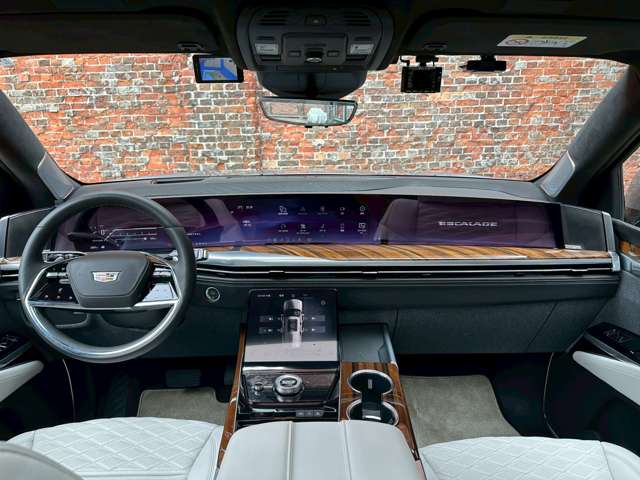 Cadillac エスカレード 3