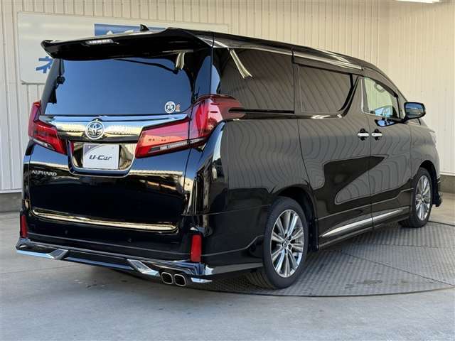 Toyota Alphard 5