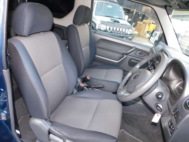 Mazda AZ-オフロード 12