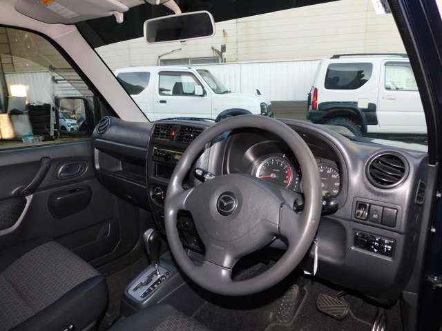 Mazda AZ-オフロード 10