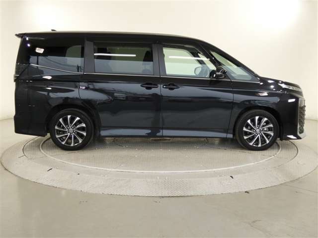 Toyota Voxy 7
