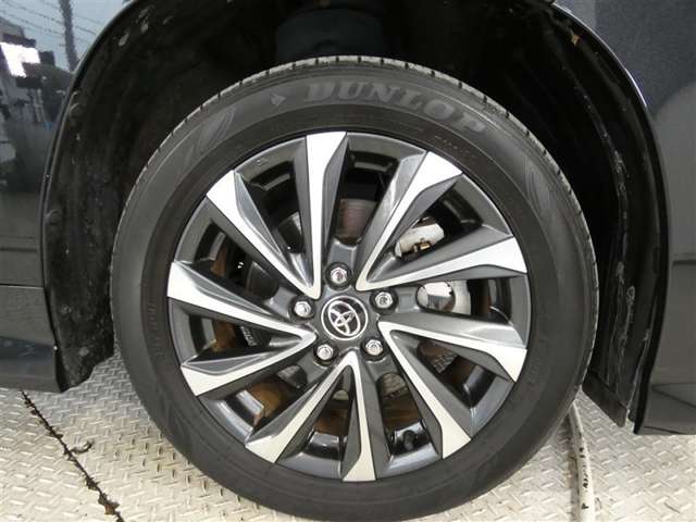 Toyota Voxy 10