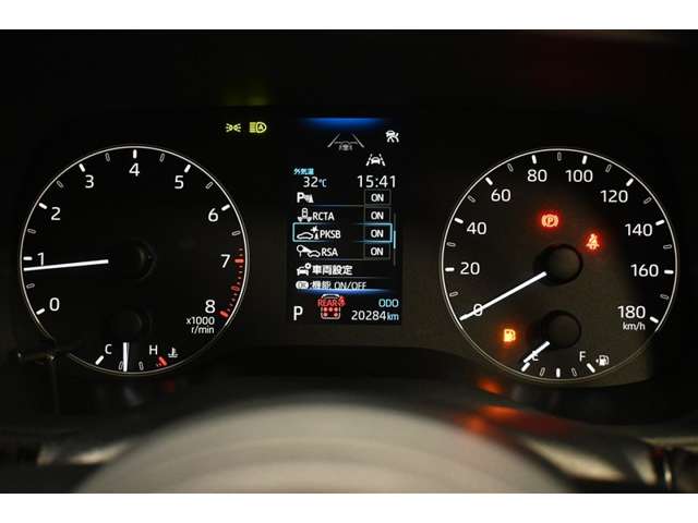 Toyota Sienta 5