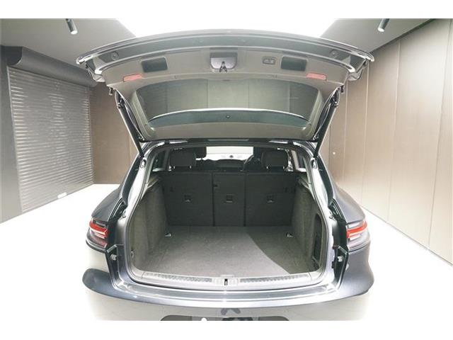 Porsche Macan 11