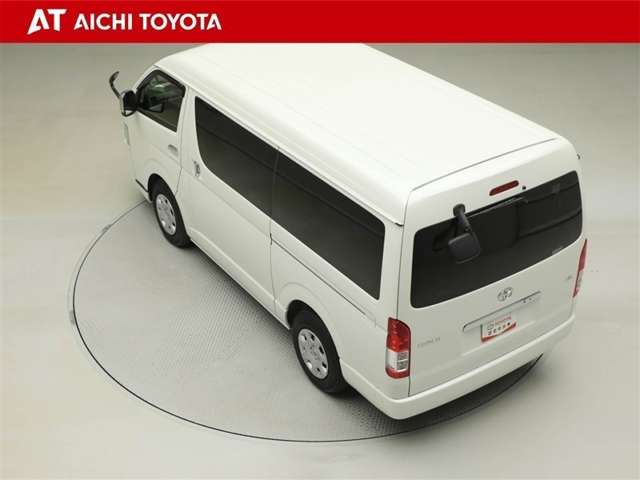 Toyota Hiace 12