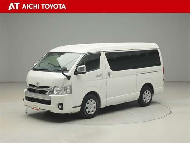 Toyota Hiace 2