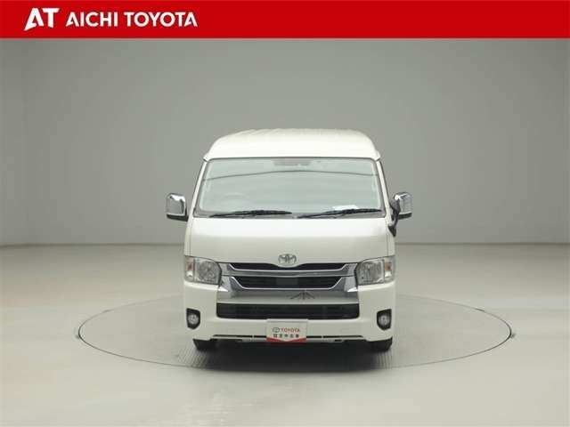 Toyota Hiace 9