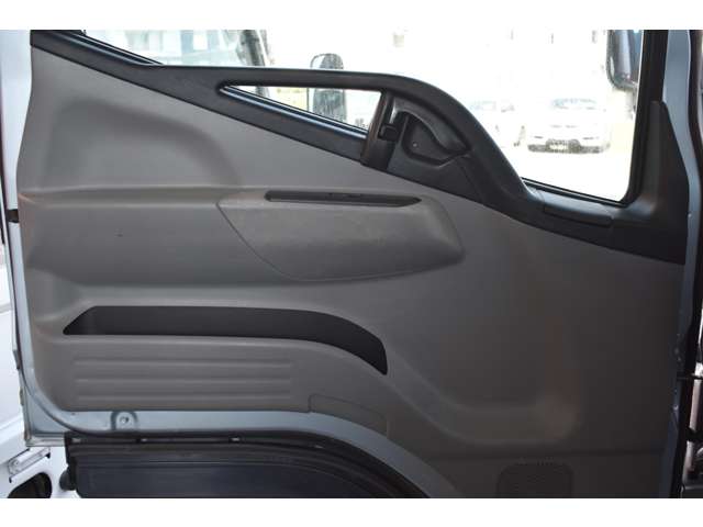 Mitsubishi Fuso Canter 11
