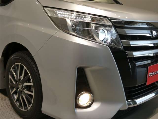 Toyota Noah 6