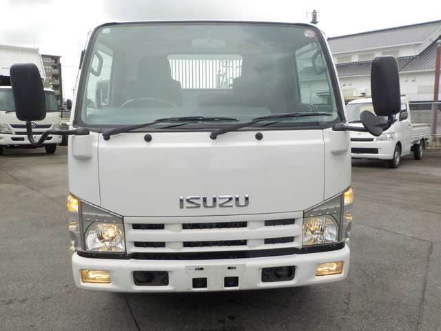 Isuzu Elf 2