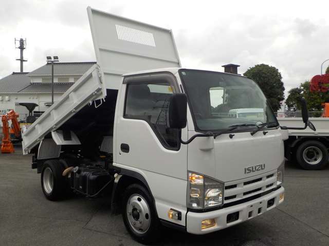 Isuzu Elf 3