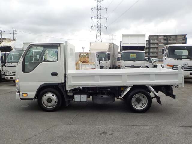 Isuzu Elf 8