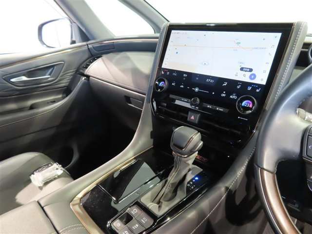 Toyota Alphard 12