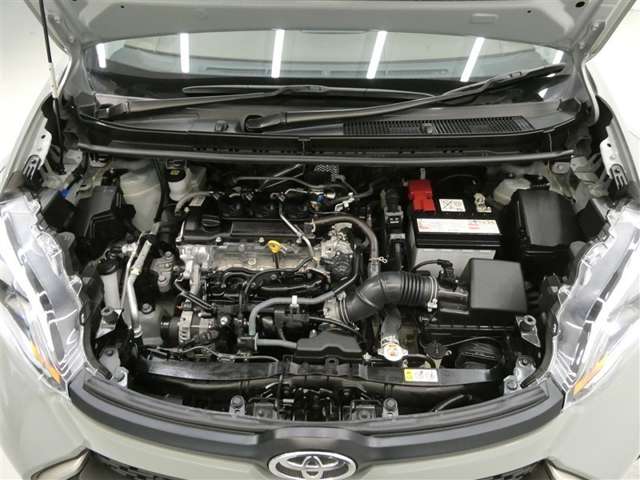 Toyota Sienta 12