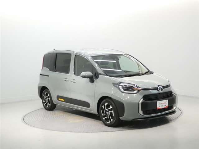 Toyota Sienta 9