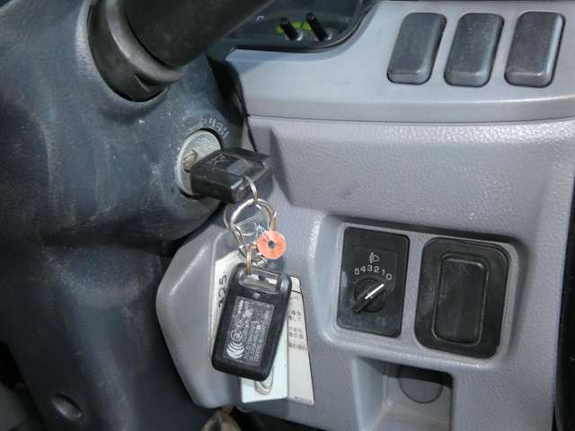Mitsubishi Fuso Canter 12