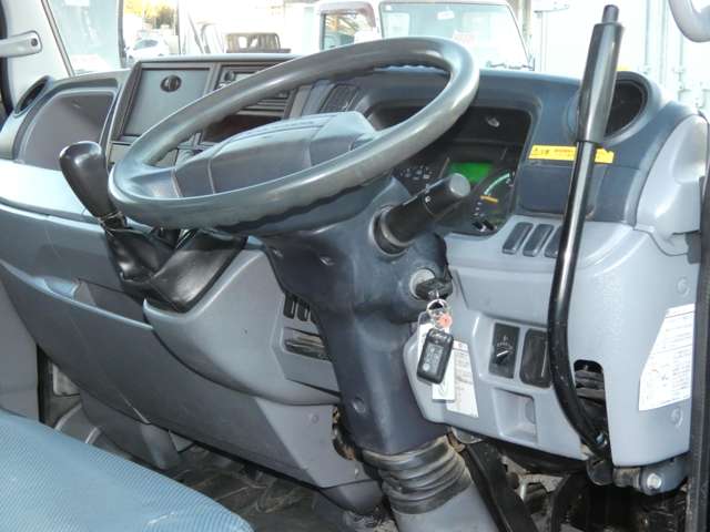 Mitsubishi Fuso Canter 11