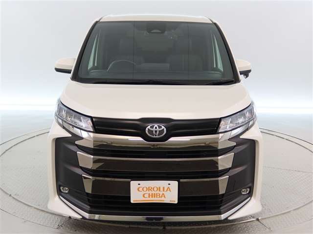 Toyota Noah 2