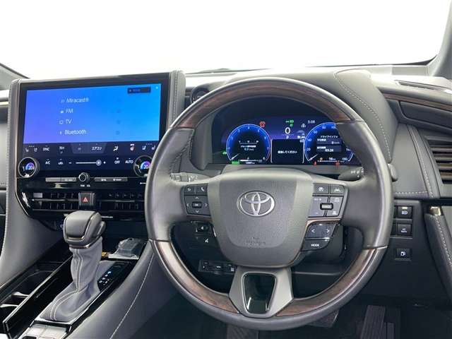 Toyota Alphard 9