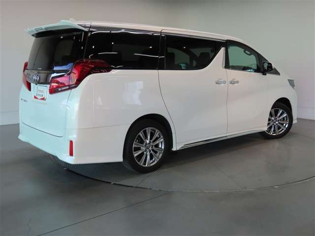 Toyota Alphard 7