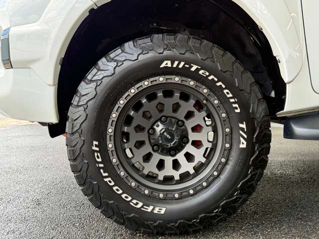 Toyota Hilux 6