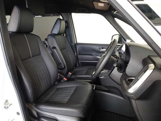 Toyota Noah 4