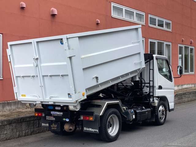 Mitsubishi Fuso Canter 2