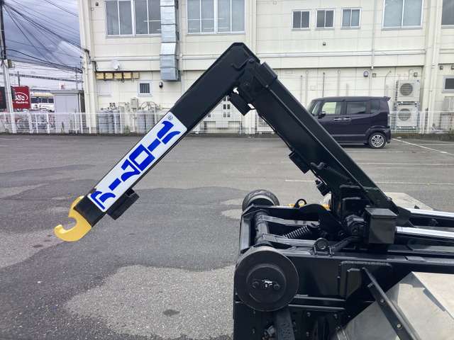 Mitsubishi Fuso Canter 4