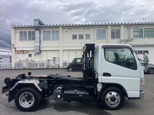 Mitsubishi Fuso Canter 7