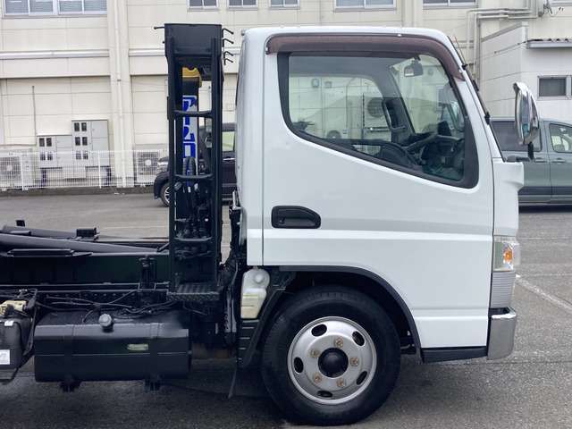 Mitsubishi Fuso Canter 8
