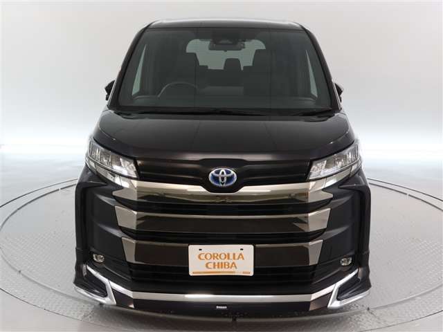 Toyota Noah 2