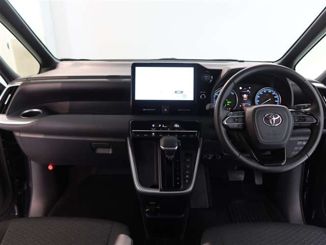 Toyota Noah 8