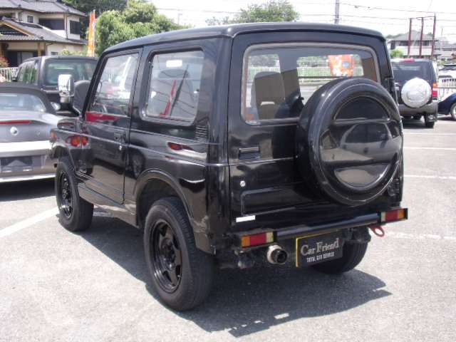 Suzuki Jimny 10