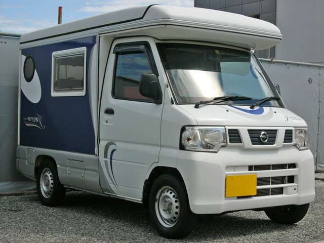 Nissan NT100 Clipper 5